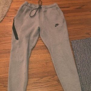 Nike tech fleece men’s size small
